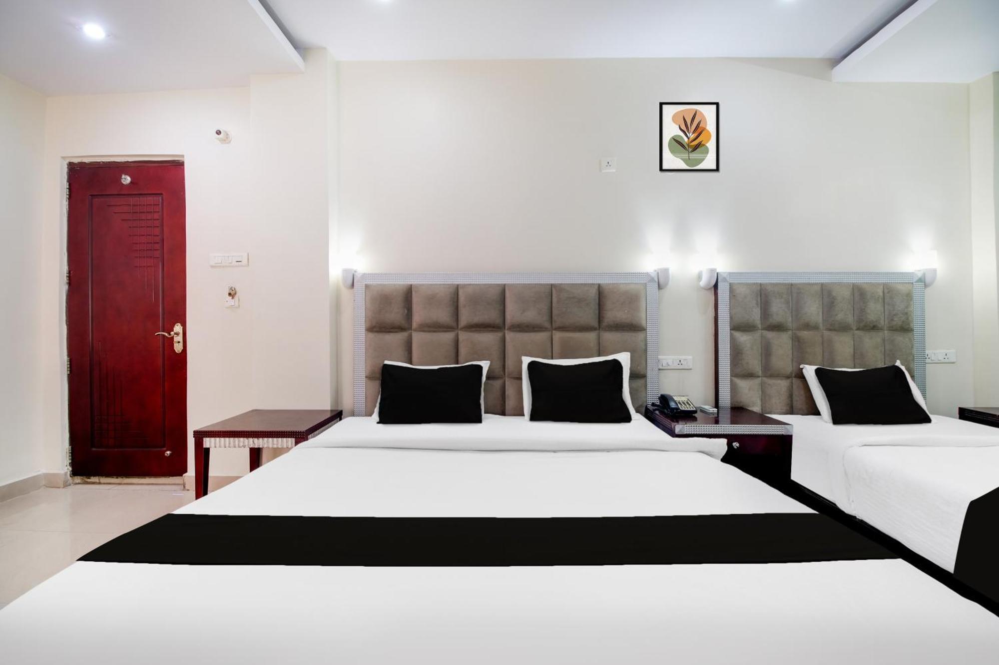 Super Townhouse Gajuwaka Near Cmr Mall Kurmannapalem Esterno foto