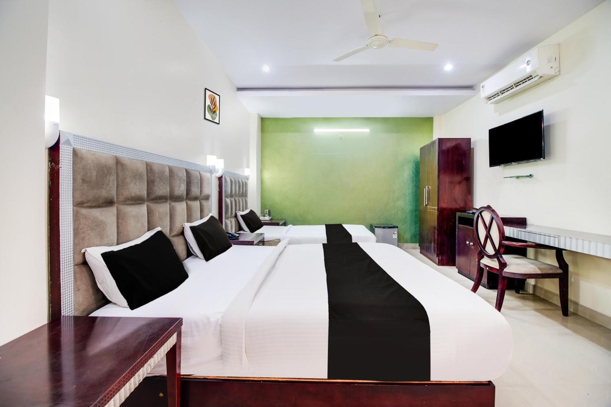 Super Townhouse Gajuwaka Near Cmr Mall Kurmannapalem Esterno foto